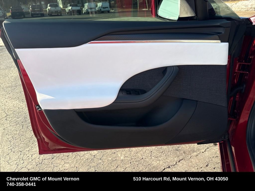 Used 2025 Tesla Model S Plaid image 11