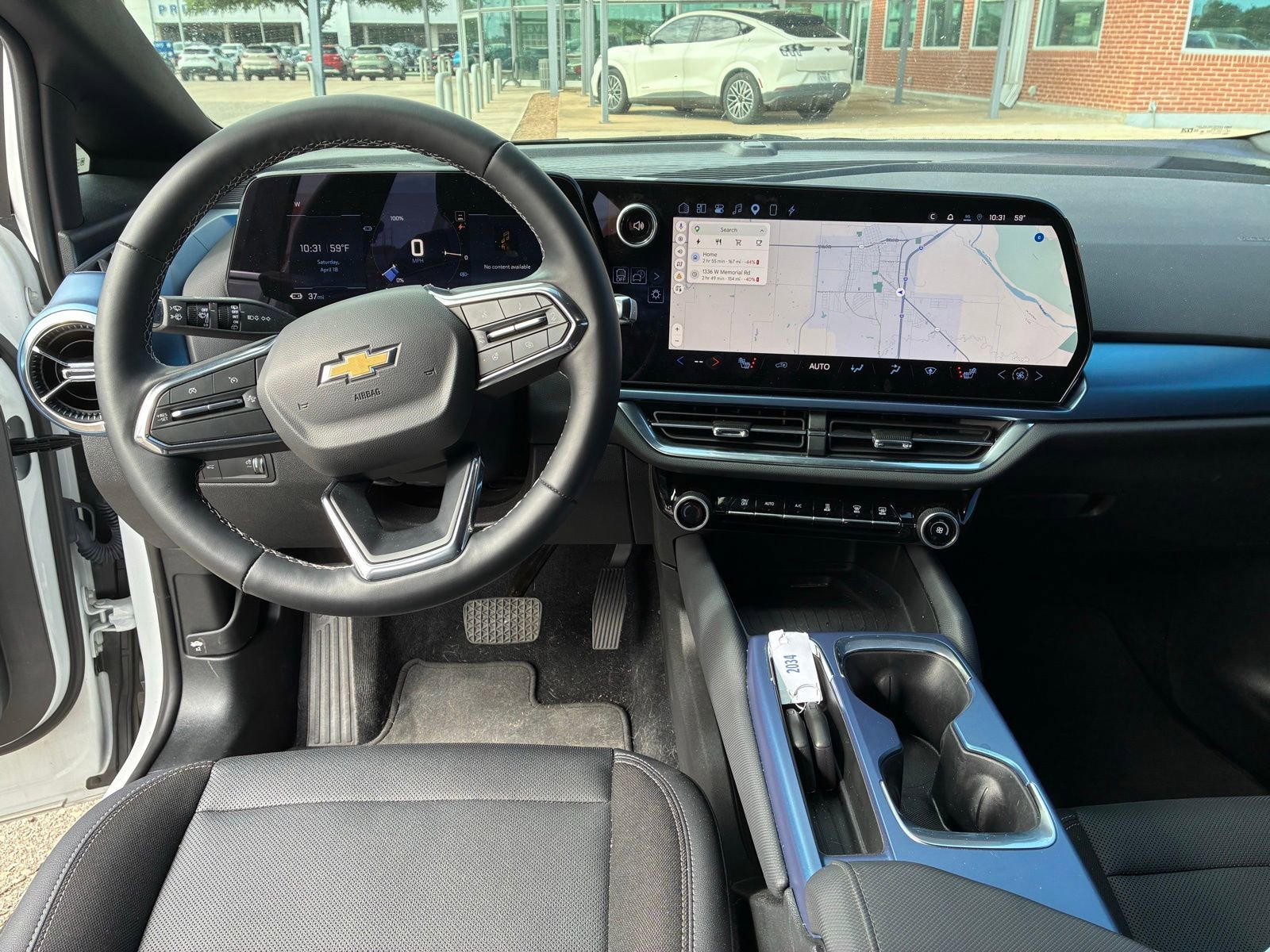 Used 2024 Chevrolet Equinox EV LT FWD image 4