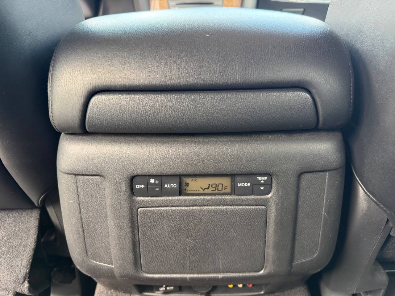 Used 2011 INFINITI QX56 4WD w/ Theater Pkg image 12