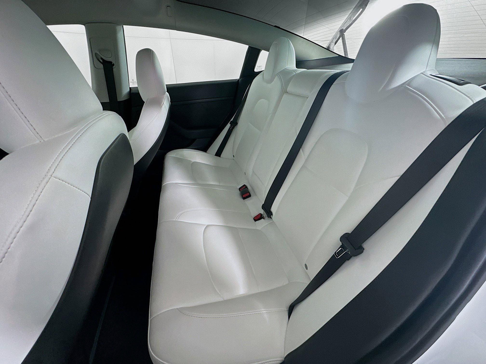 Used 2023 Tesla Model 3 Standard Range image 25