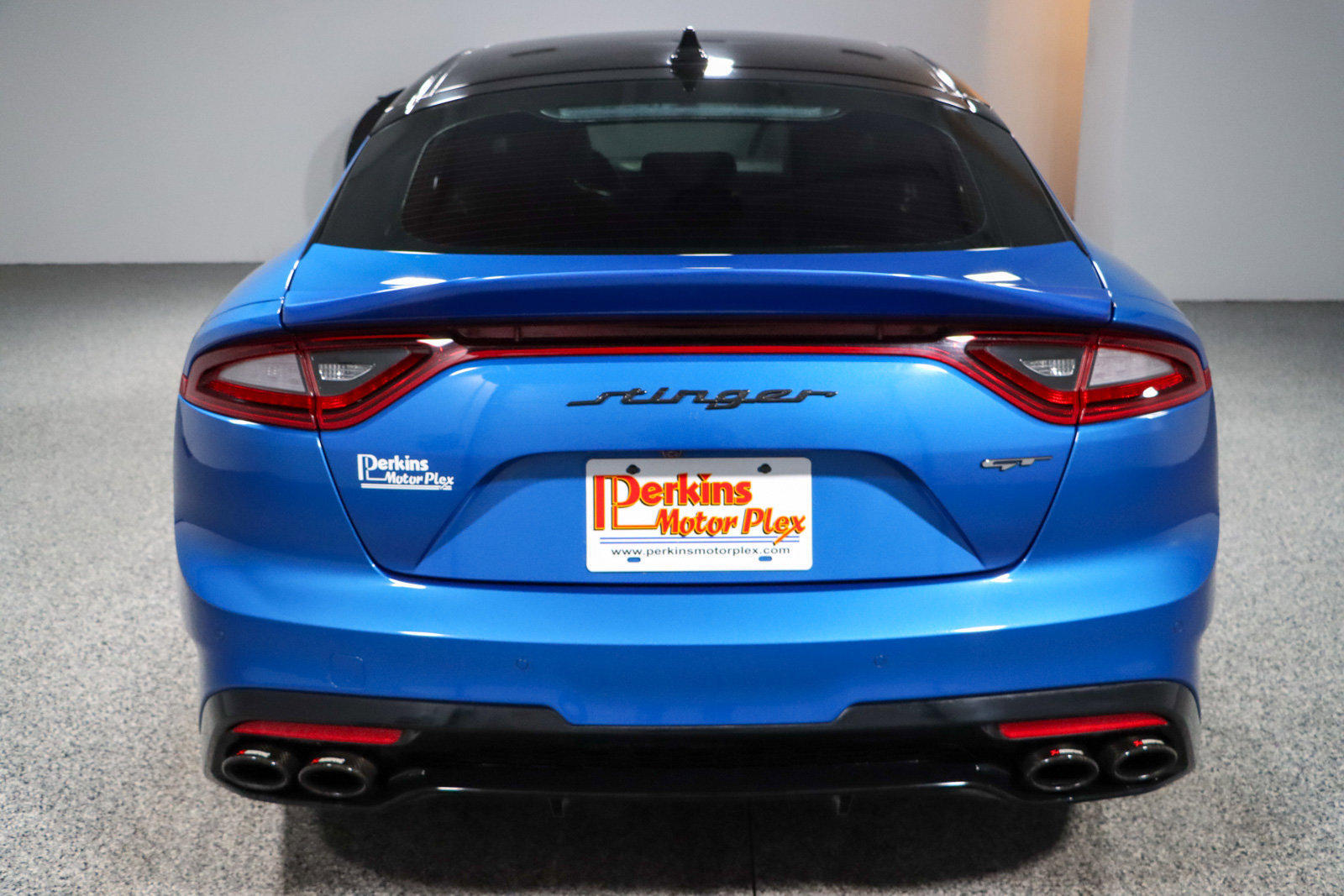 Used 2018 Kia Stinger GT1 image 8