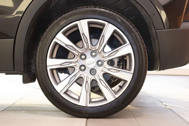 Used 2023 Cadillac XT4 Premium Luxury w/ Enhanced Visibility Package image 9