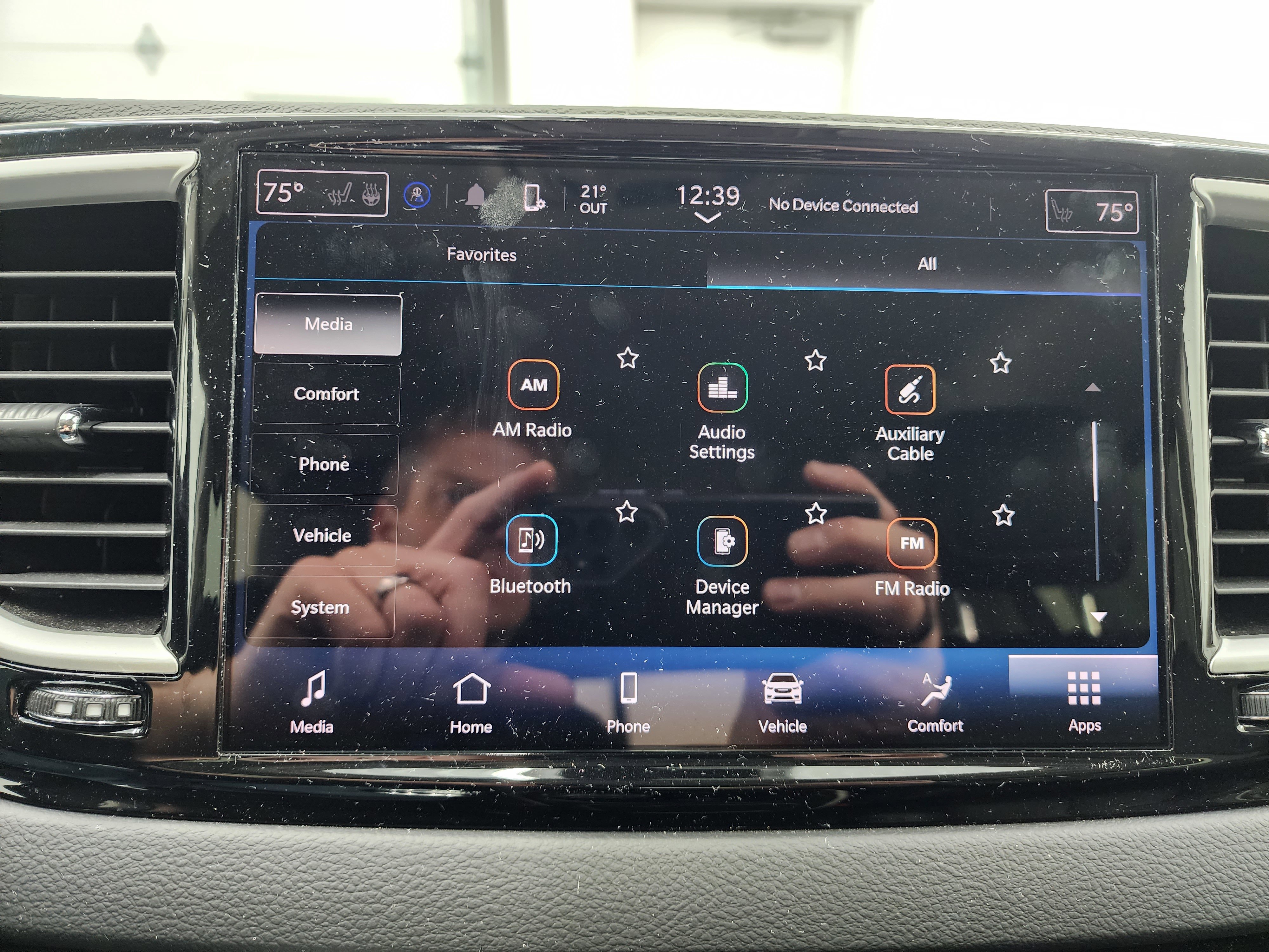 Used 2024 Chrysler Pacifica Touring-L image 52