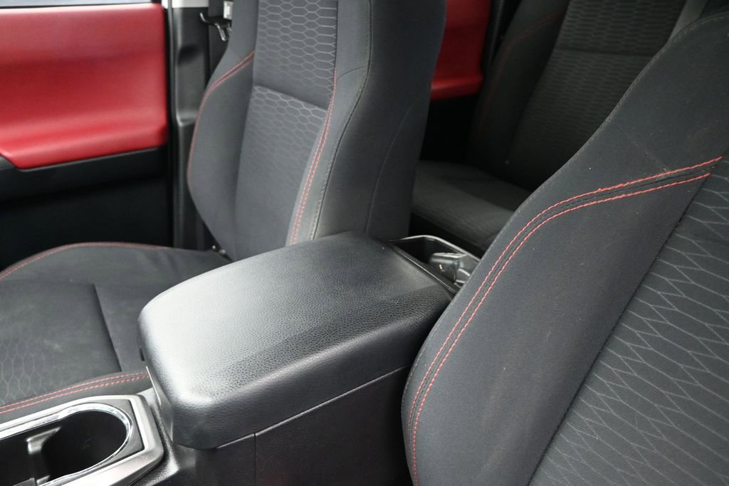 Used 2016 Toyota Tacoma SR5 w/ Towing Package RWD image 14