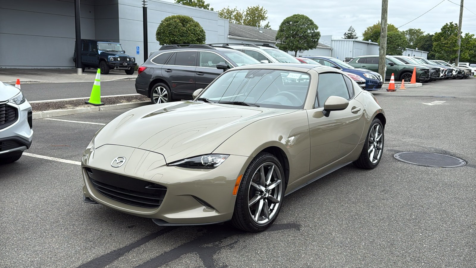Certified 2023 MAZDA MX-5 Miata Grand Touring RWD image 3