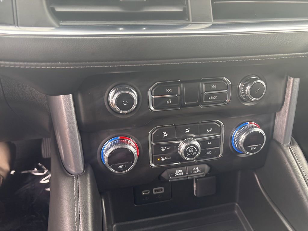 Used 2021 GMC Yukon XL SLE image 12