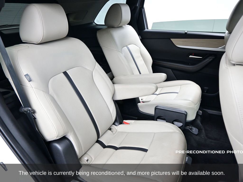 Used 2024 MAZDA CX-90 Plug-In Hybrid w/ Preferred image 32