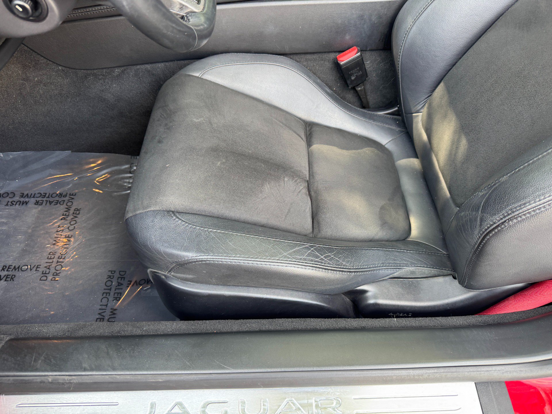 Used 2014 Jaguar F-TYPE Convertible RWD image 35