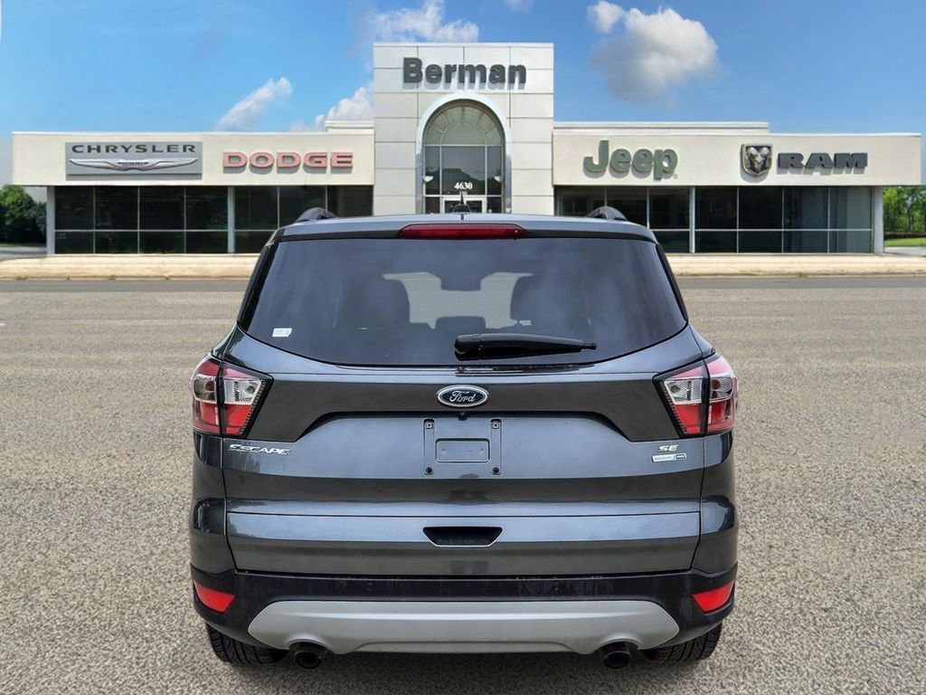 Used 2017 Ford Escape SE w/ Equipment Group 201A AWD/4WD image 8