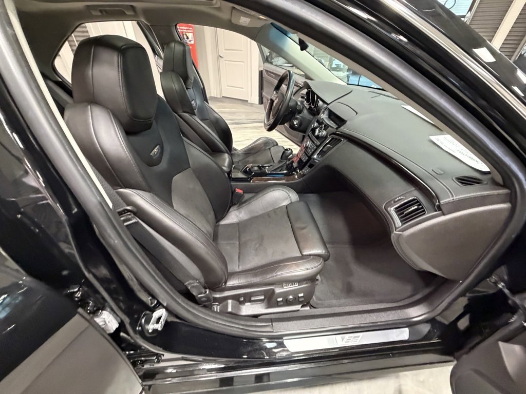 Used 2011 Cadillac CTS V image 42