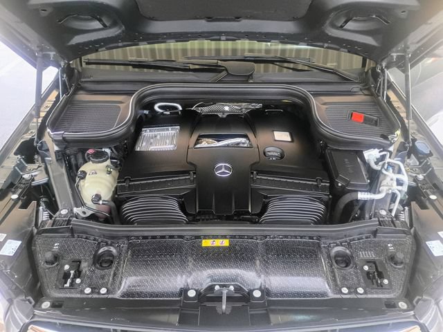 Used 2024 Mercedes-Benz GLS 580 4MATIC image 87