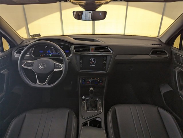 Certified 2022 Volkswagen Tiguan SE w/ Panoramic Sunroof Package image 10
