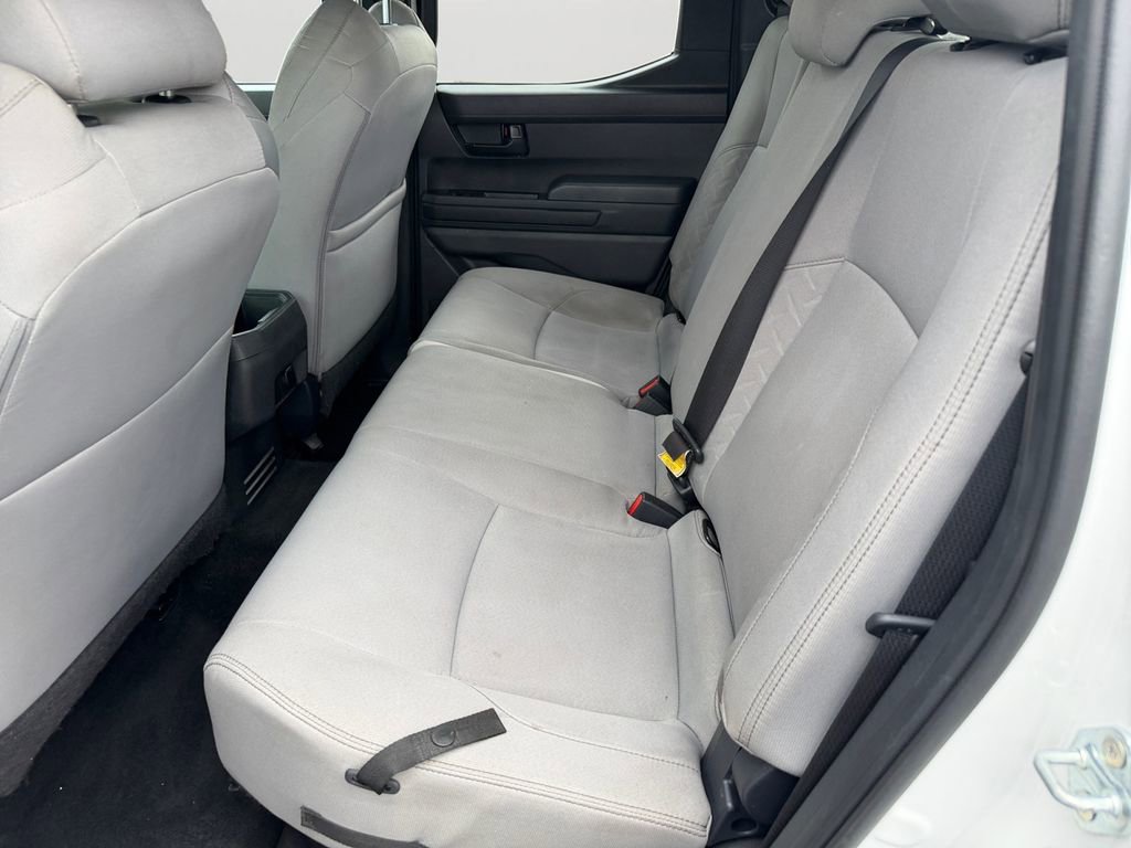 Used 2024 Toyota Tacoma SR5 AWD/4WD image 15