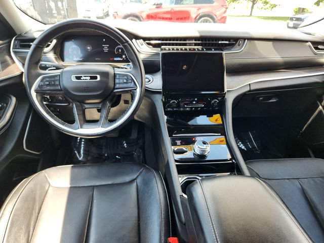 Used 2022 Jeep Grand Cherokee Limited w/ MOPAR Finishing Package AWD/4WD image 9