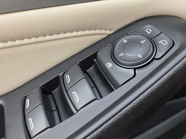 Used 2023 Chevrolet Traverse LS w/ Midnight/Sport Edition AWD/4WD image 8