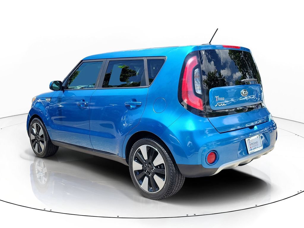 Used 2017 Kia Soul + w/ Designer's Package FWD image 3