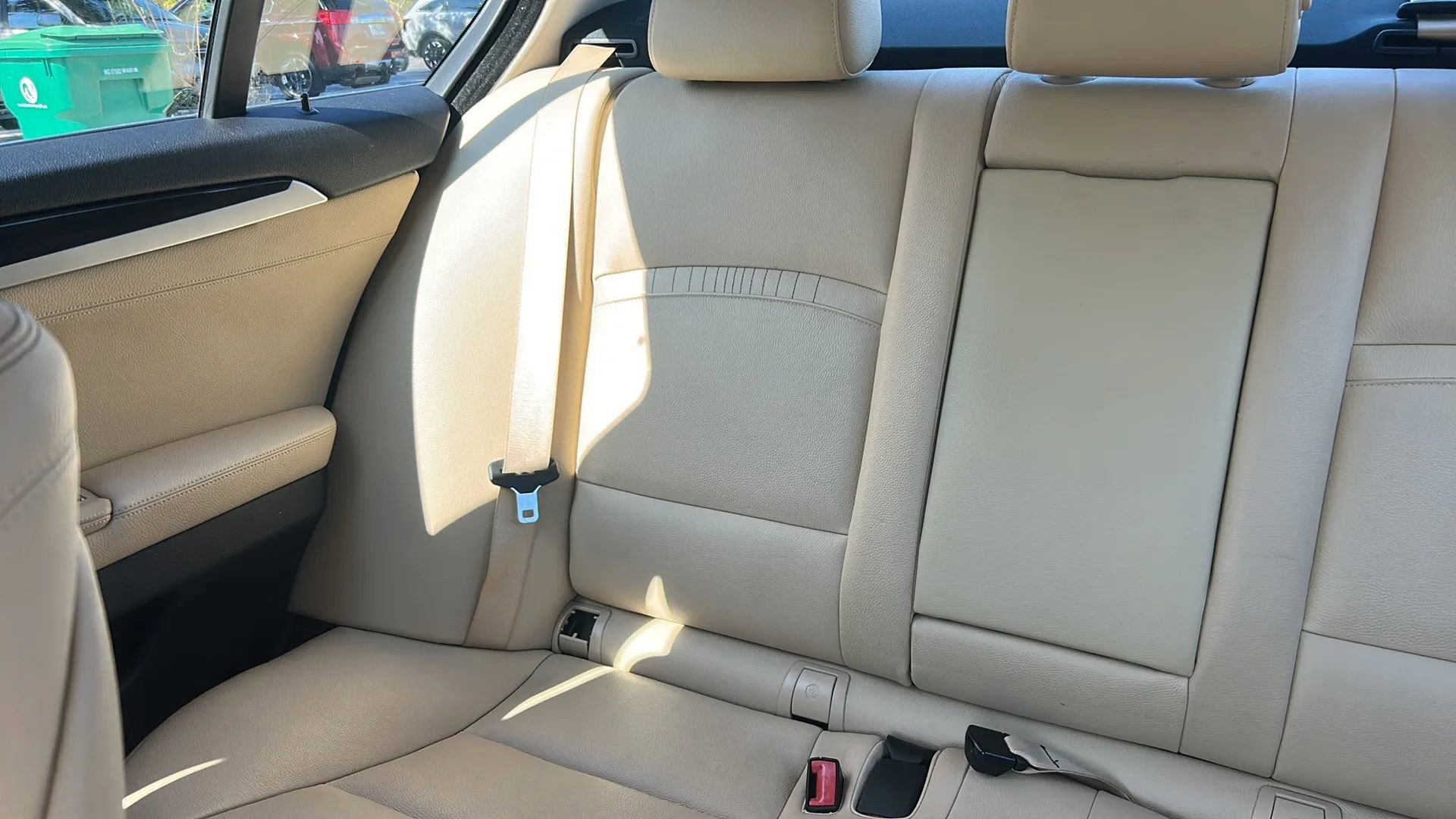 Used 2016 BMW 535i Sedan w/ Luxury Line image 19