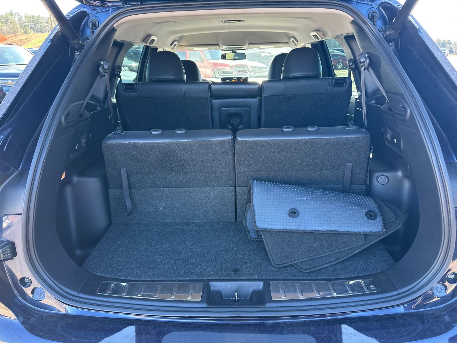 Used 2022 Mitsubishi Outlander SEL image 18