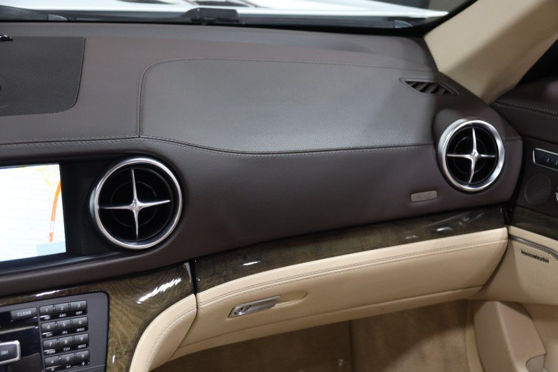 Used 2015 Mercedes-Benz SL 400 image 53