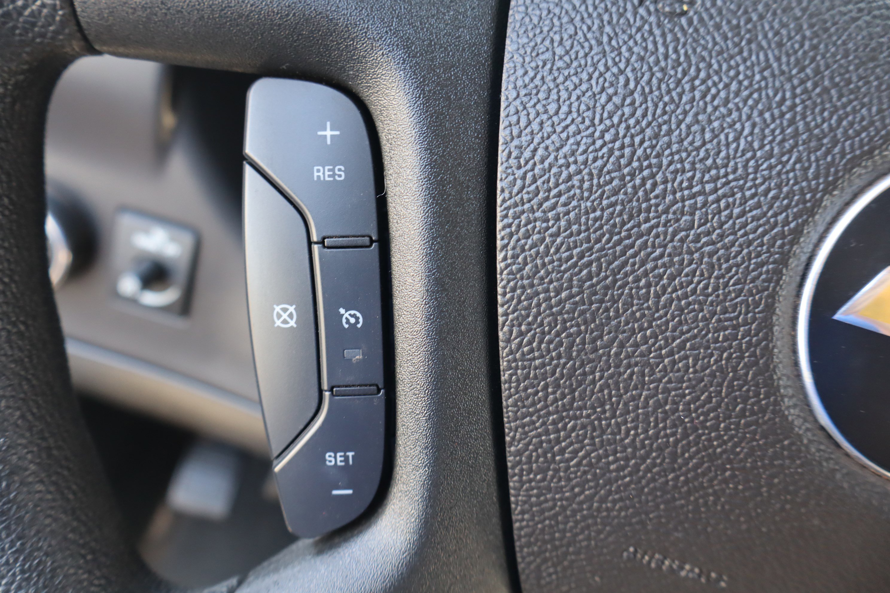 Used 2024 Chevrolet Express 3500 LS image 18