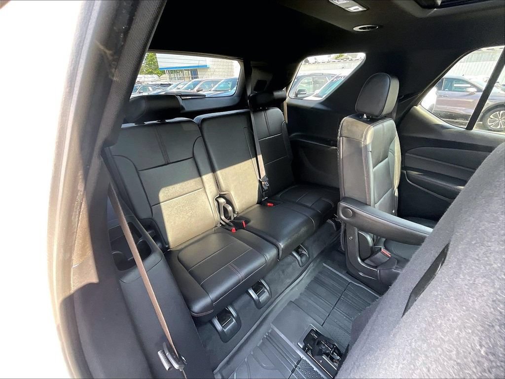 Used 2023 Chevrolet Traverse RS w/ LPO, Floor Liner Package AWD/4WD image 17