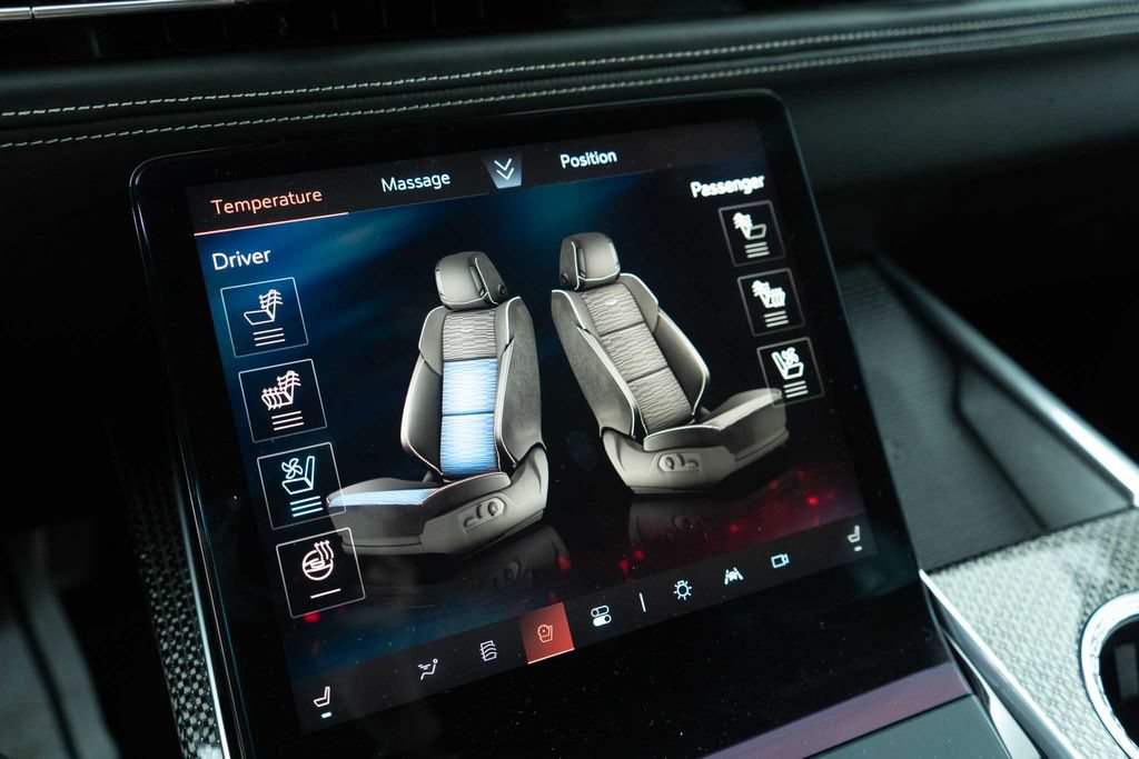 Used 2025 Cadillac Escalade ESV V AWD/4WD image 30