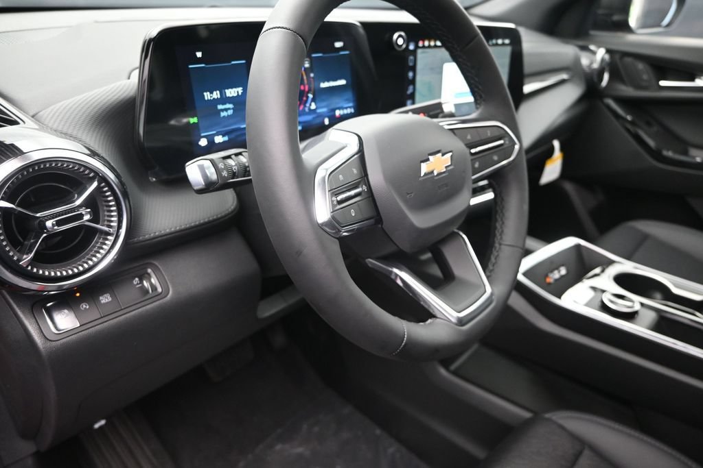New 2026 Chevrolet Equinox LT w/ Convenience Package II FWD image 12