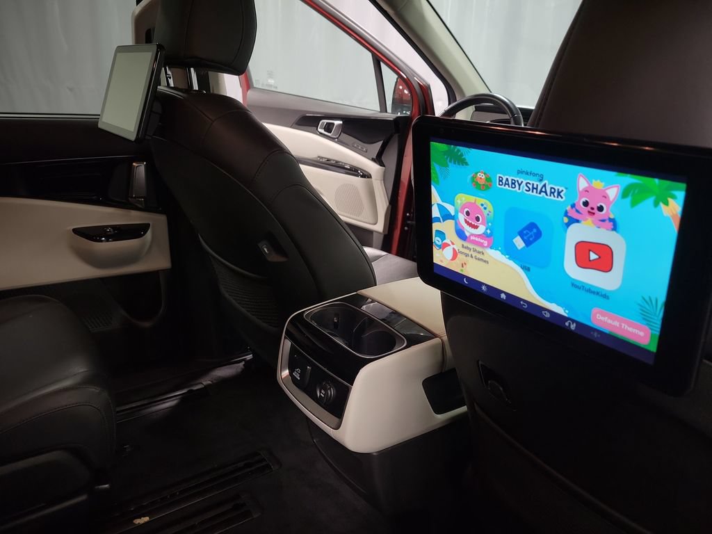 Used 2022 Kia Carnival SX FWD image 25