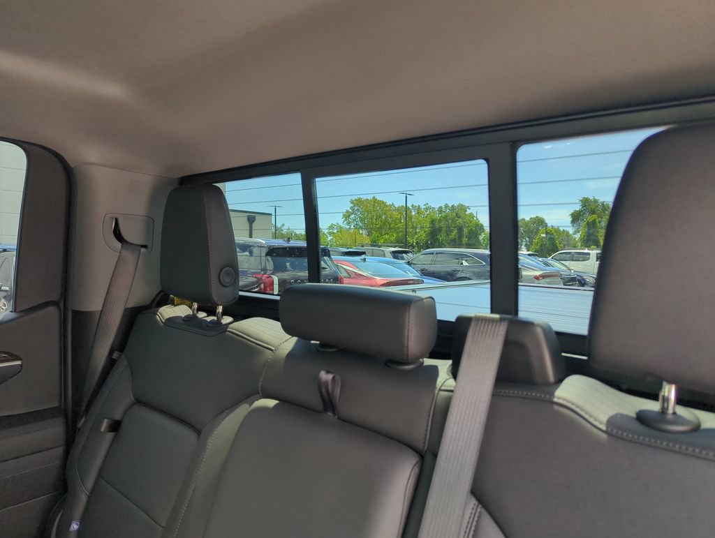 Used 2026 GMC Sierra 1500 Elevation w/ Elevation Premium Package AWD/4WD image 29