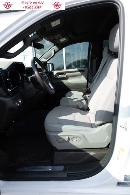 Used 2025 GMC Sierra 1500 SLE image 22
