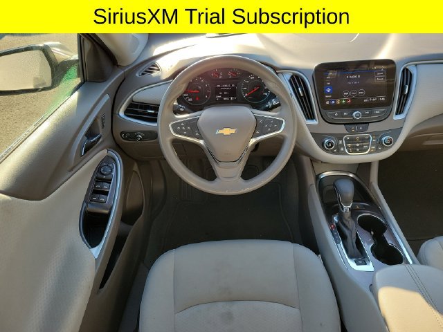 Used 2025 Chevrolet Malibu LT FWD image 9