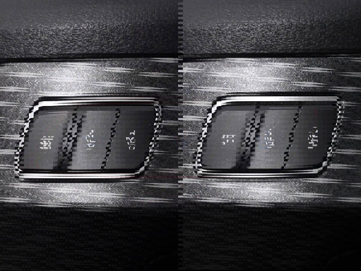 Used 2023 Hyundai Palisade Limited w/ Cargo Package image 17