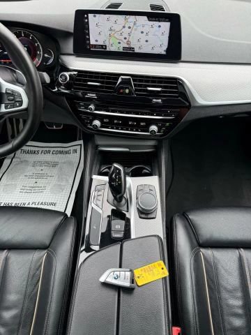 Used 2018 BMW 540i xDrive w/ M Sport Package image 18