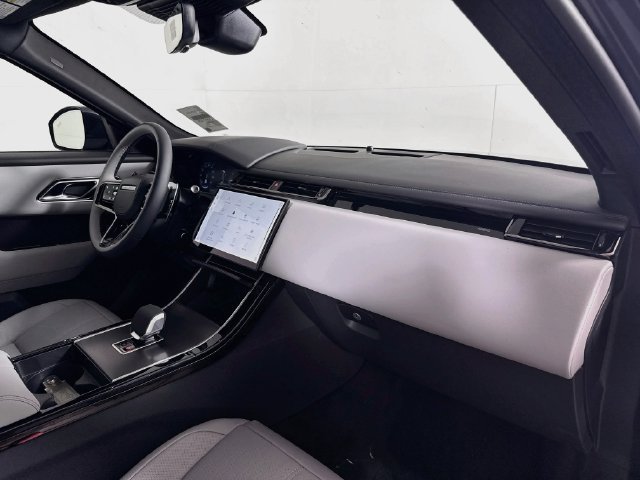New 2026 Land Rover Range Rover Velar Belgravia AWD/4WD image 31