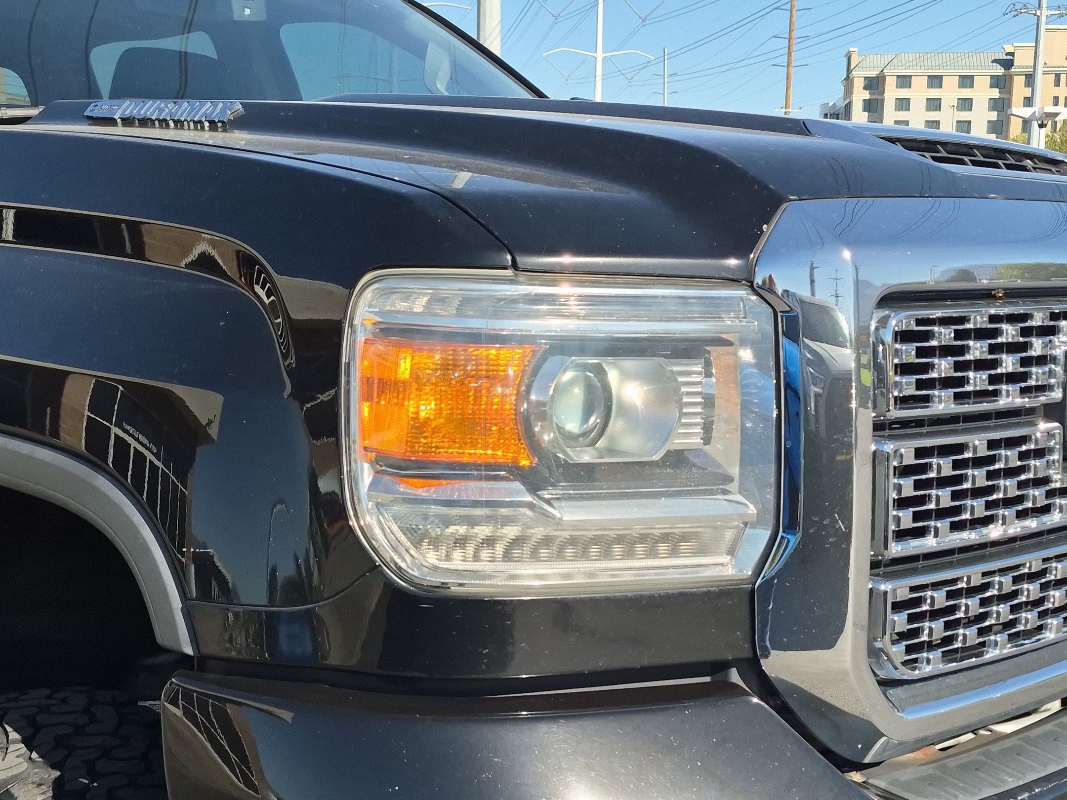 Used 2018 GMC Sierra 3500 Denali w/ Duramax Plus Package AWD/4WD image 10