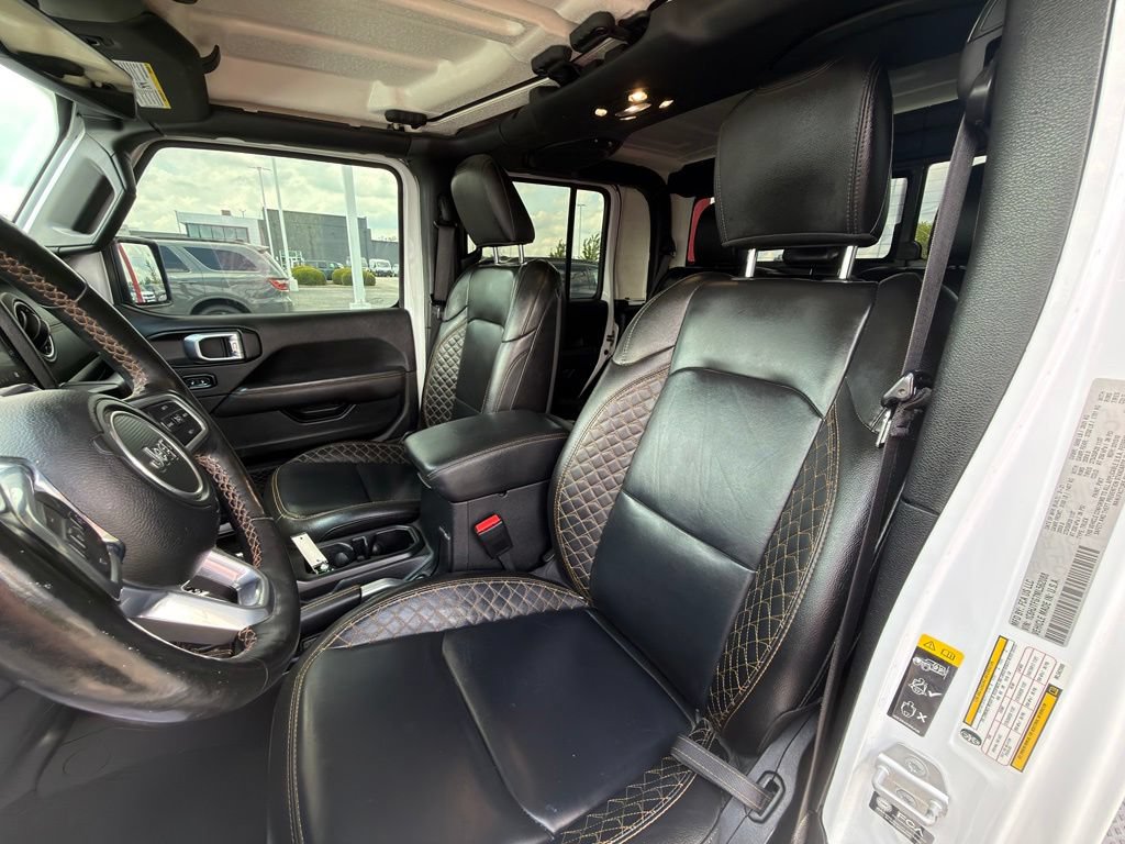 Used 2021 Jeep Gladiator Overland AWD/4WD image 12