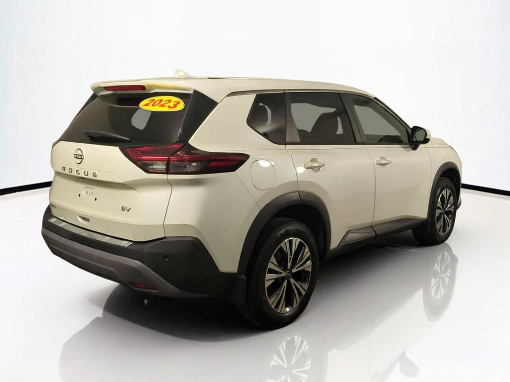 Used 2023 Nissan Rogue SV FWD image 5