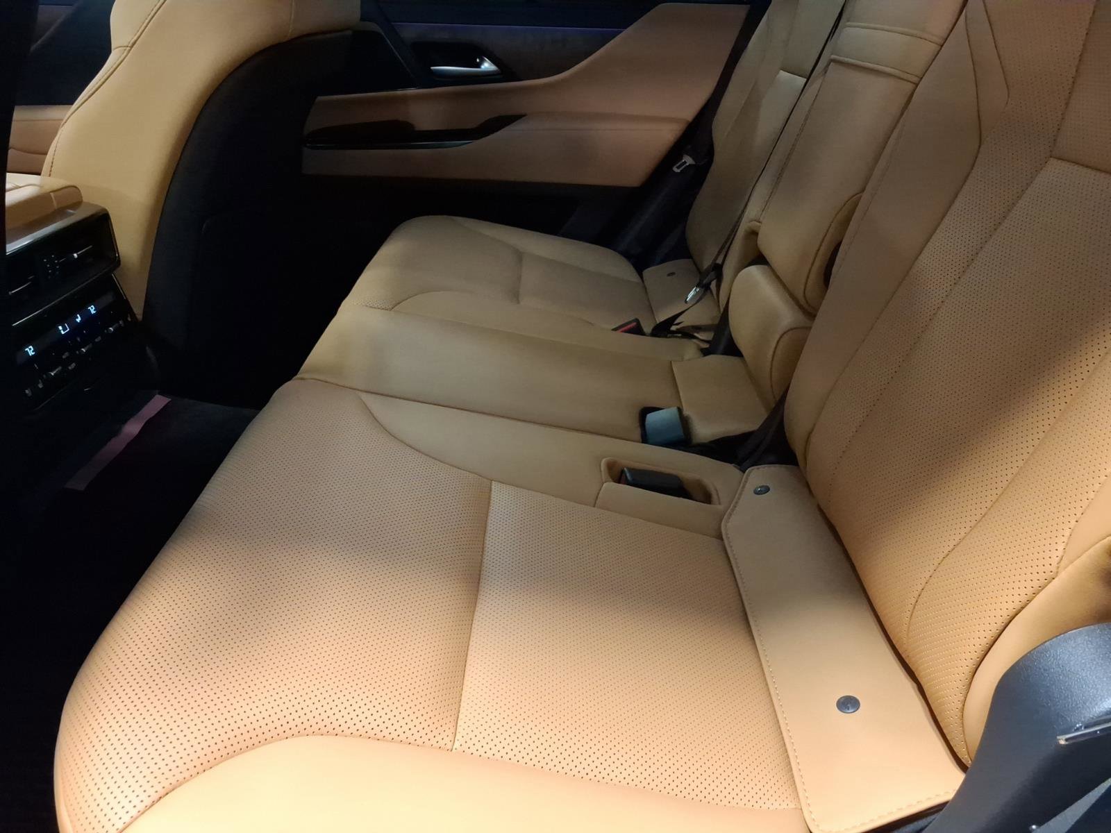 New 2026 Lexus LX 700h Luxury w/ Appearance Package image 12