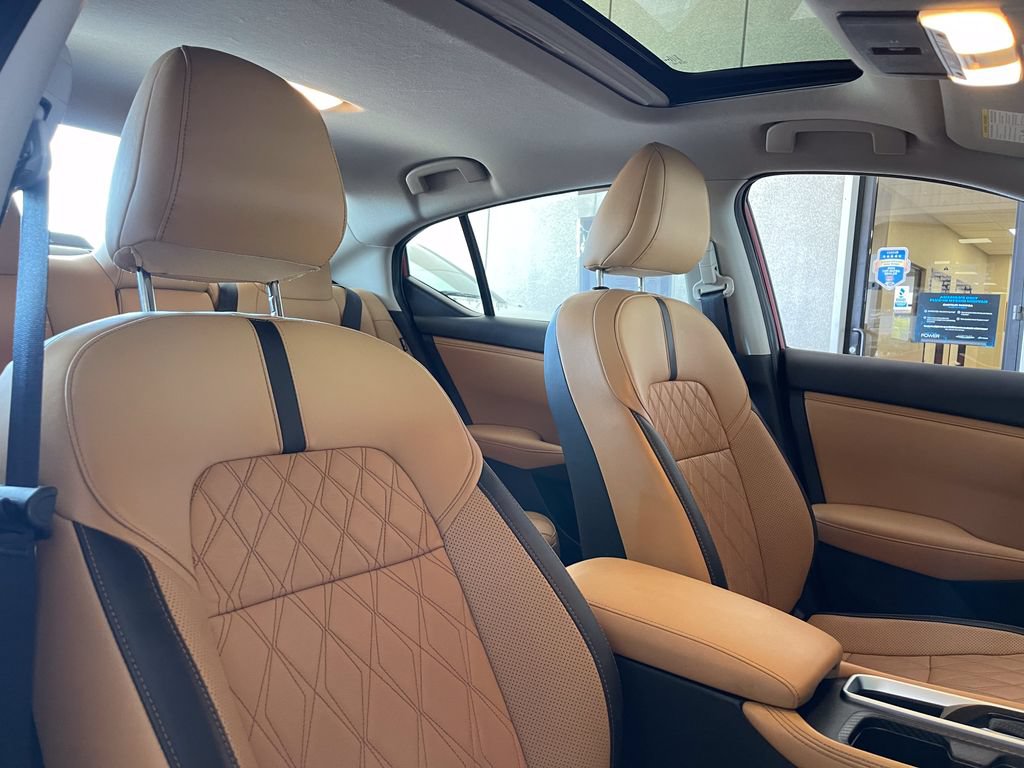 Used 2023 Nissan Sentra SV w/ SV Premium Package FWD image 20
