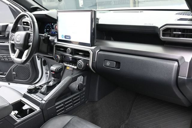 Used 2025 Toyota 4Runner TRD Off-Road Premium AWD/4WD image 30
