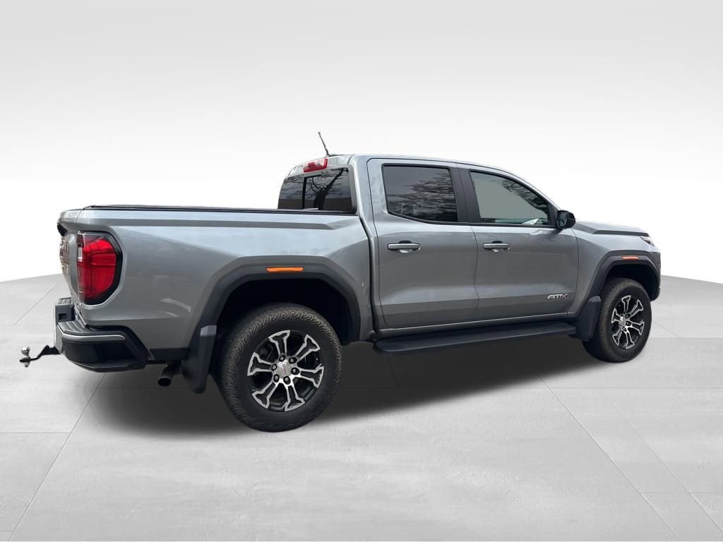 Used 2024 GMC Canyon AT4 image 12