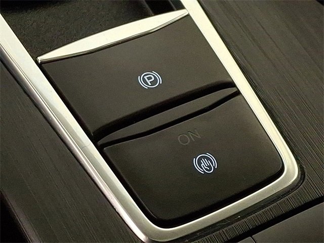 Used 2020 Ford Escape Titanium image 25