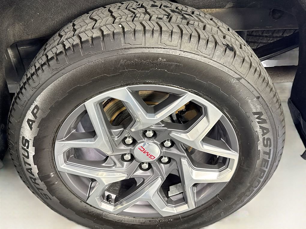 Used 2023 GMC Sierra 1500 SLT w/ SLT Premium Package AWD/4WD image 36