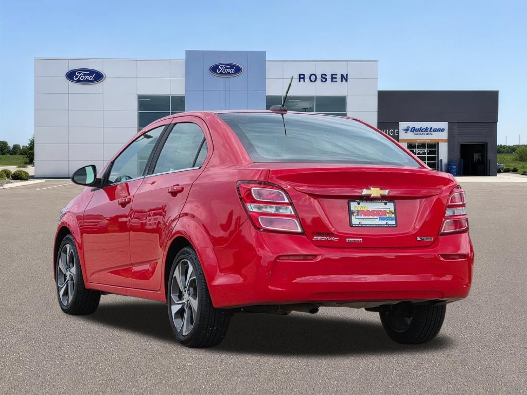 Used 2018 Chevrolet Sonic Premier FWD image 5