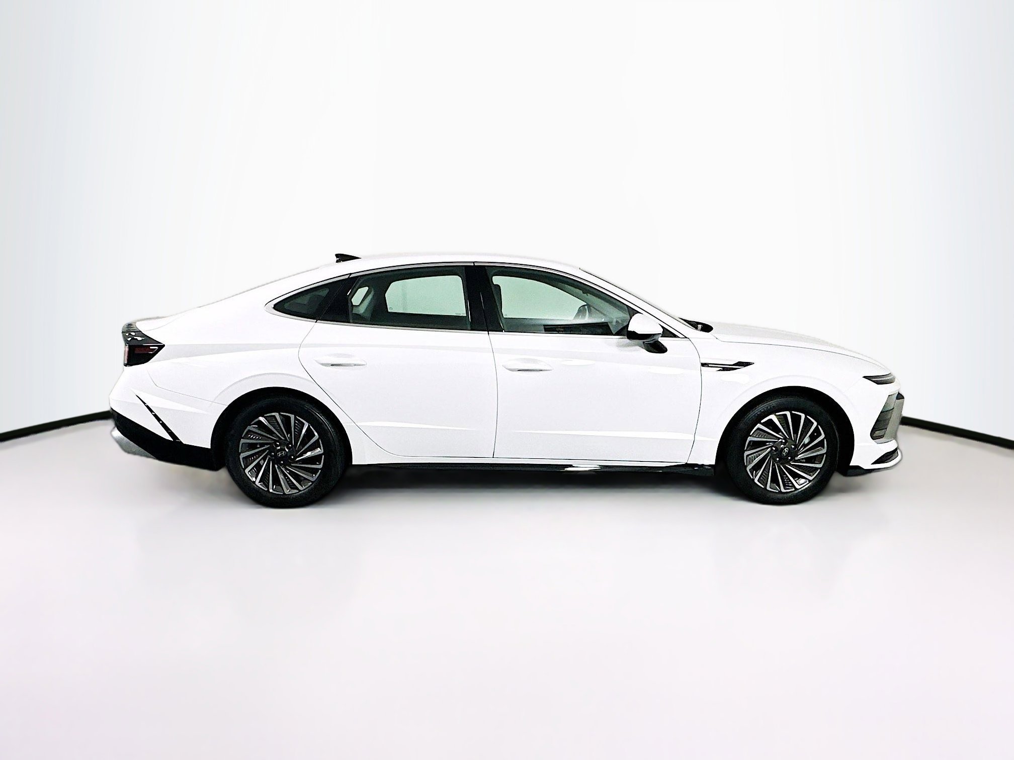 Used 2025 Hyundai Sonata SEL image 10