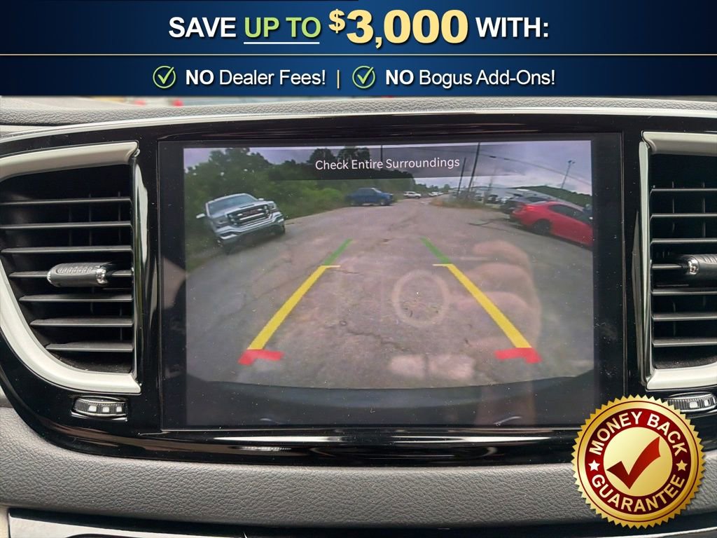 Used 2024 Chrysler Pacifica Touring-L FWD image 28