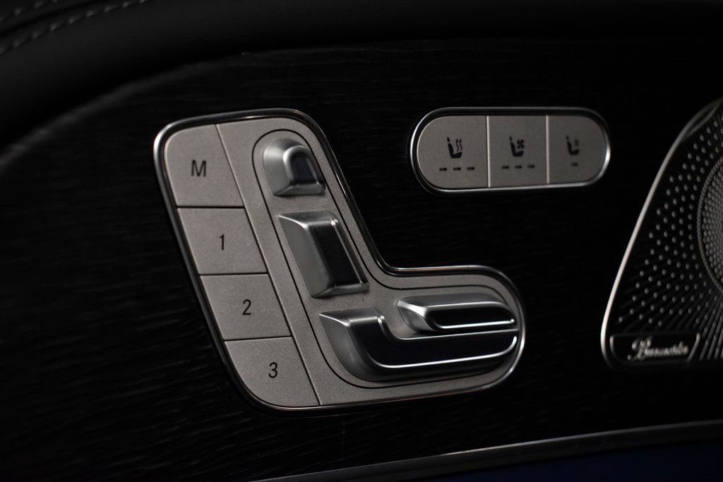 Certified 2026 Mercedes-Benz Maybach GLS 600 4MATIC image 43