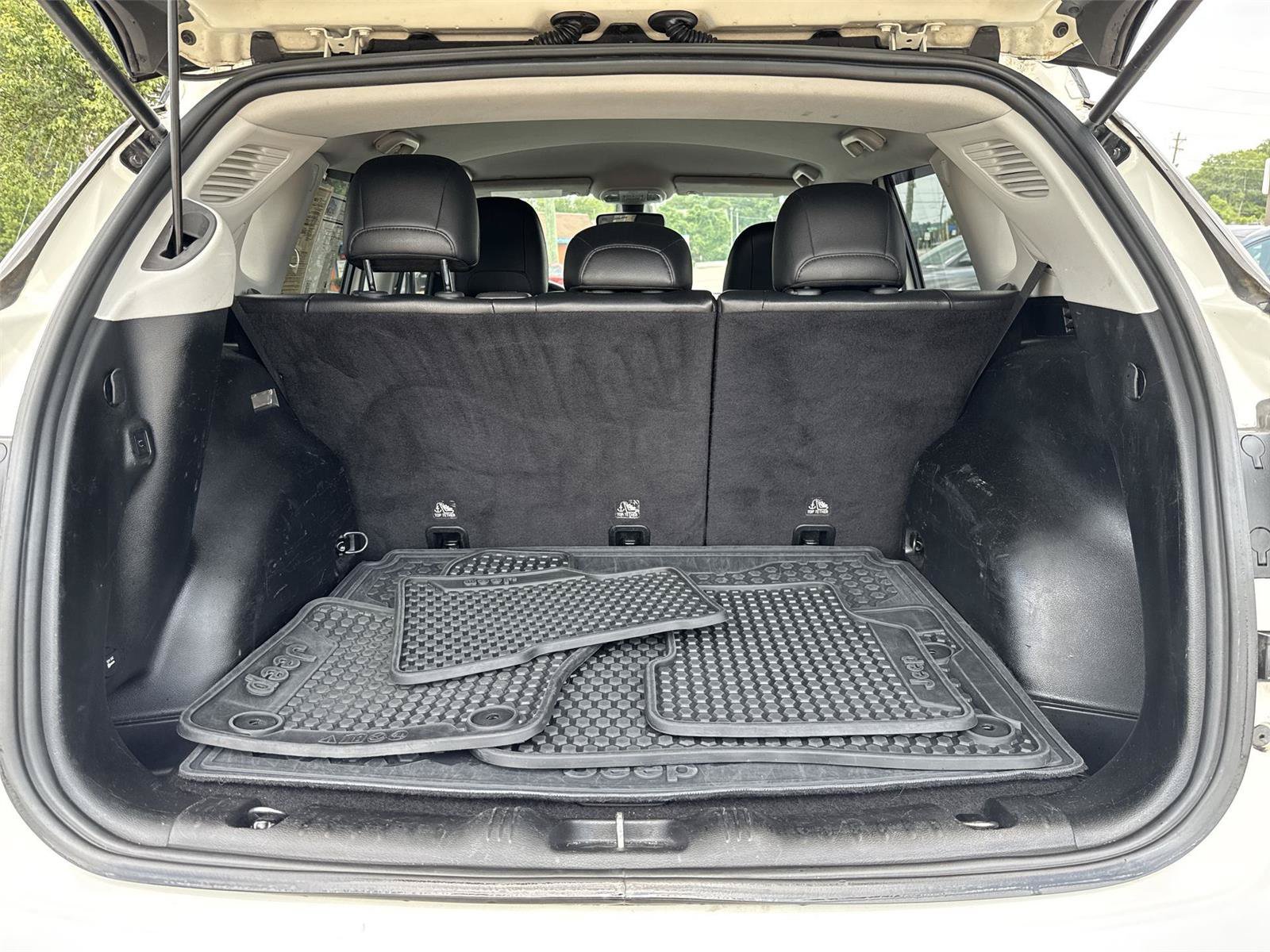 Used 2019 Jeep Compass Trailhawk w/ Cold Weather Group AWD/4WD image 22