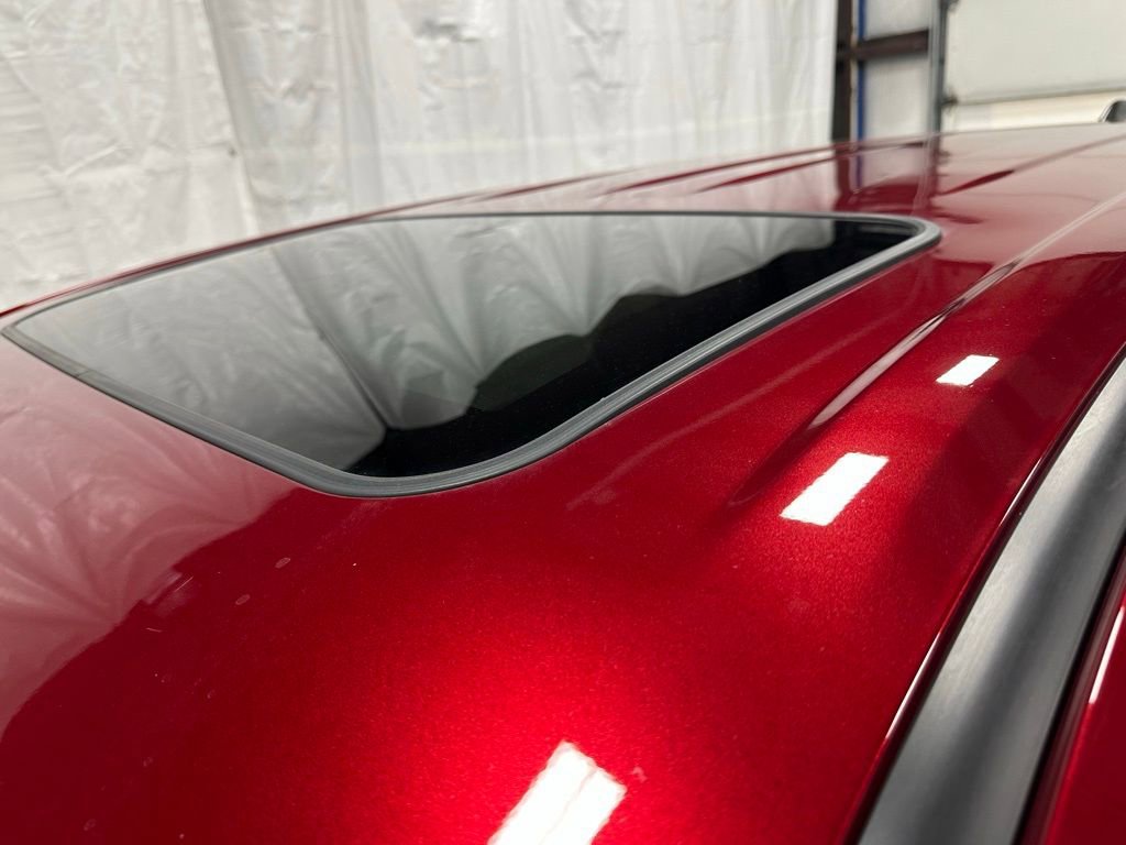 Used 2025 Toyota Sienna XLE image 43