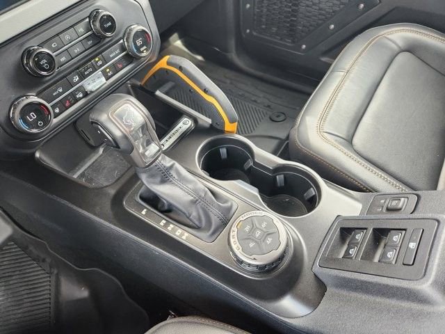 Used 2023 Ford Bronco Badlands image 18